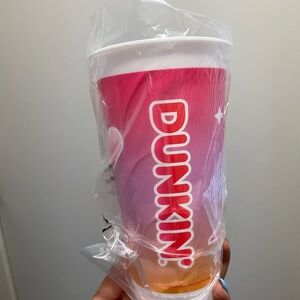Dunkin' Sabrina Cup
